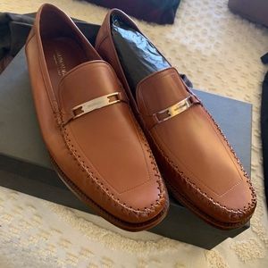 Classic men’s loafers from Bruno Magli